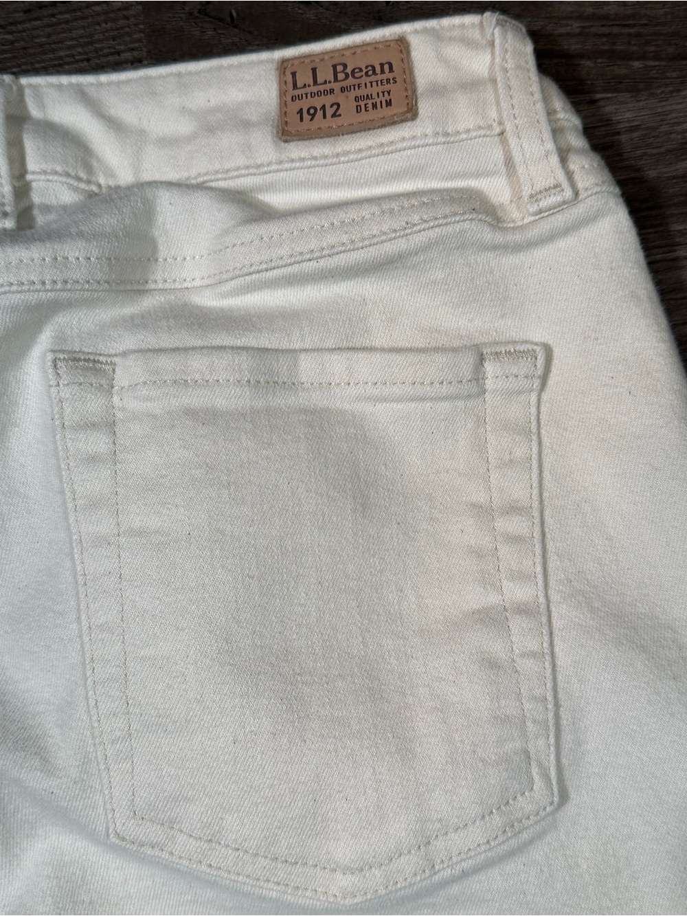 L.L. BEAN BEANFLEX Slim Leg Classic Fit Natural Tencel Lyocell Jeans 6 Petite - Picture 12 of 13